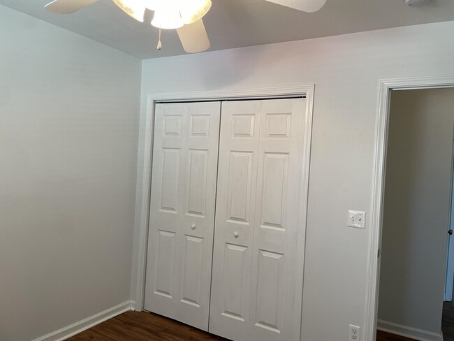 Building Photo - 154 Fox Haven Dr