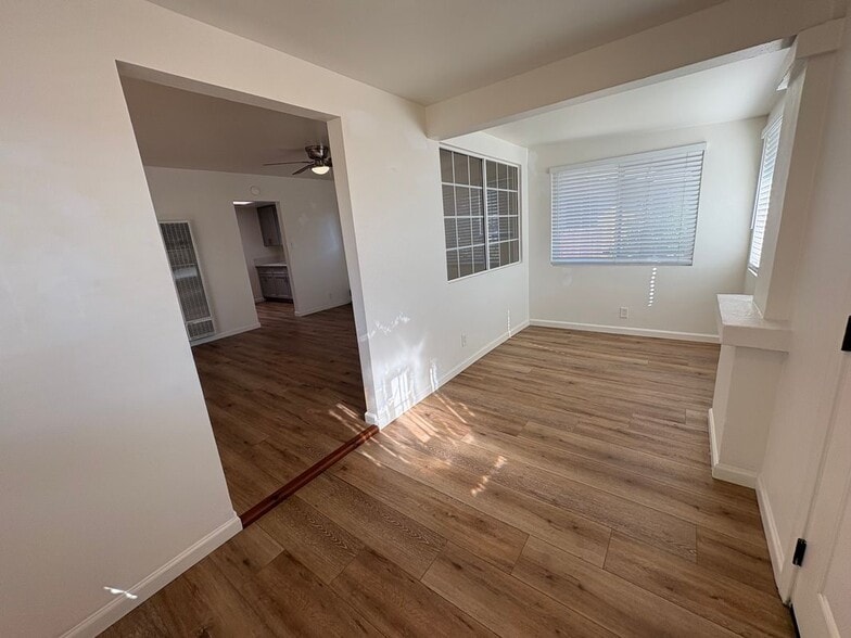 Building Photo - 3011 E 7th St