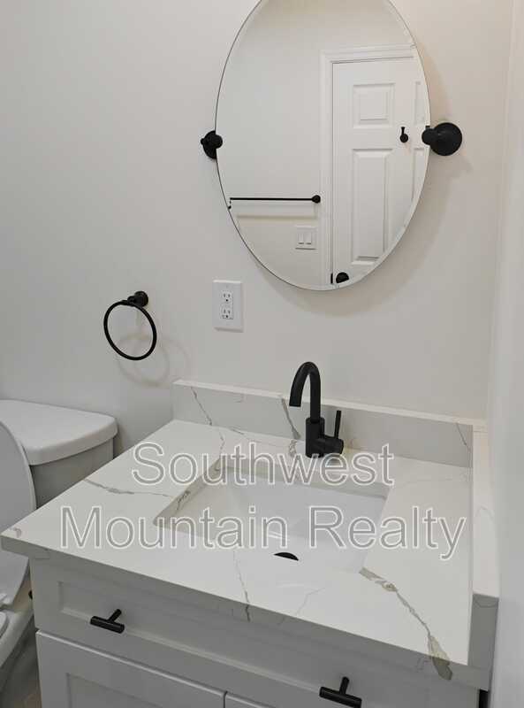 Building Photo - 7412 N 62nd Ave