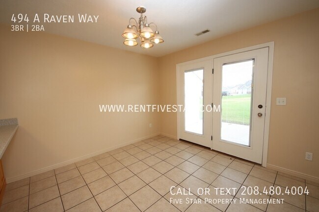 Building Photo - 494 Raven Way