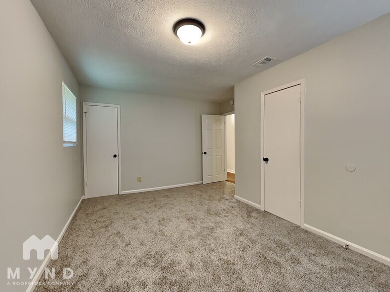 Building Photo - 19 Westgate Park Dr