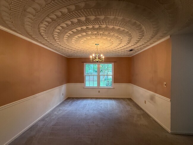Building Photo - 3813 Sterncroft Dr