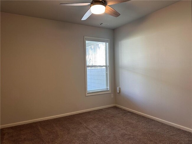 Building Photo - 2300 Ivy Birch Ln