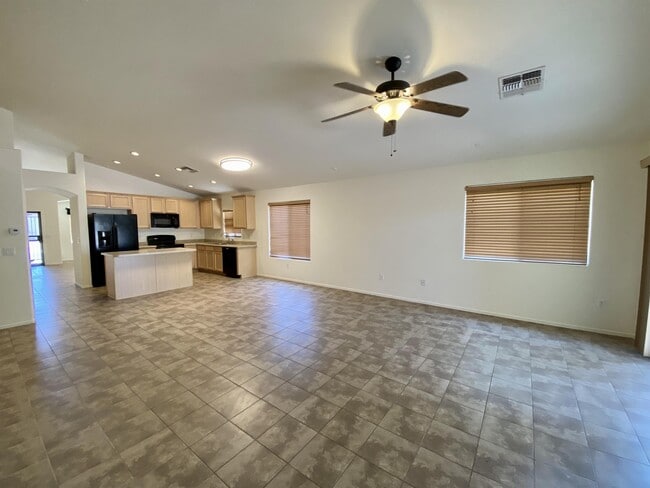 Building Photo - 8771 N Finfrock Dr
