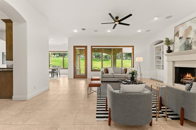 Building Photo - 15 Borello Drive