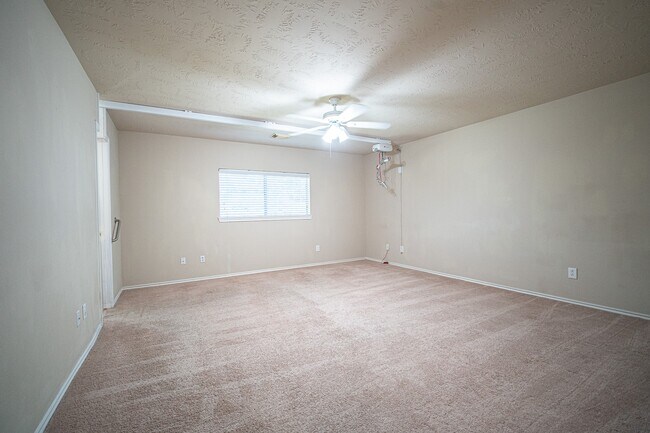 Building Photo - 11114 Kirkvale Dr