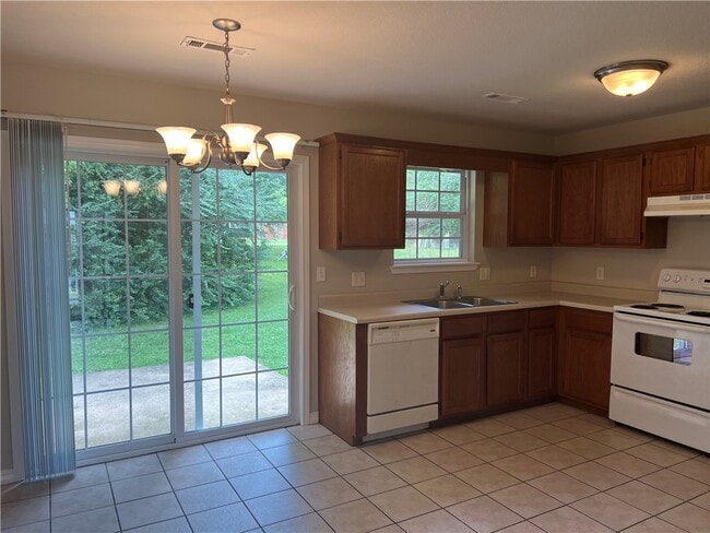 Building Photo - 2156 Kristy Ln