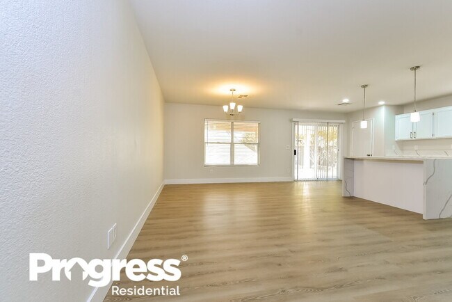 Building Photo - 785 Beach Park St