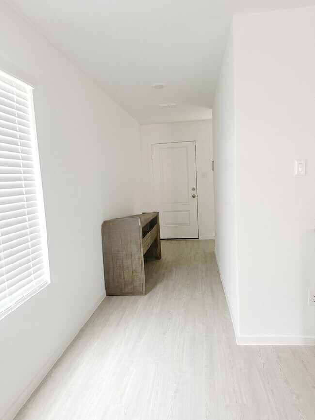 Building Photo - 15069 Red Sands Trl