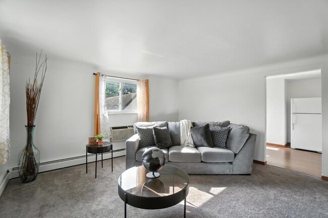 Building Photo - 3517 W Galbraith Rd