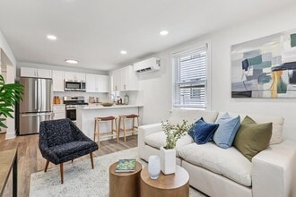 Building Photo - 2333 Haverford Rd