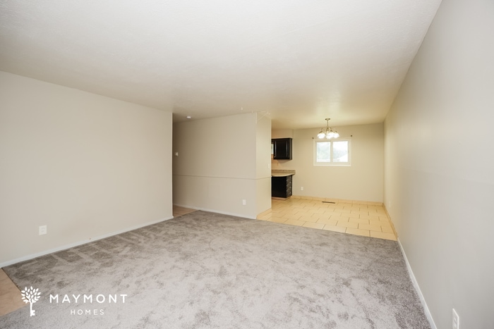 Building Photo - 25120 Sandhurst Rd