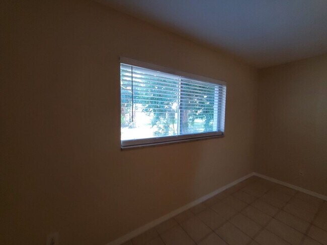 Building Photo - 1436 SE 33rd Terrace