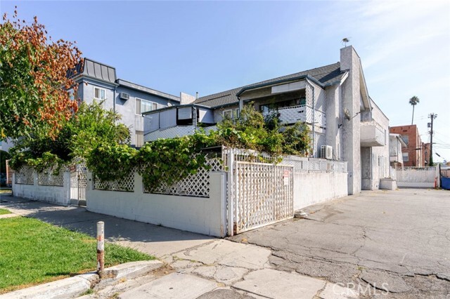 Building Photo - 1716 Winona Blvd