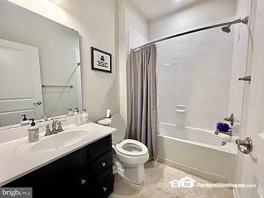 Building Photo - 2824 Shaws Rd