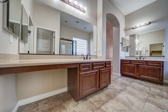 Building Photo - READY TO VIEW NOW! Remodeled-Huge 5 Bedroo...