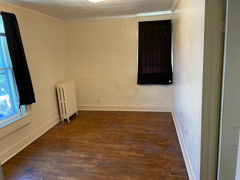 Second Bedroom - 230 South Ave