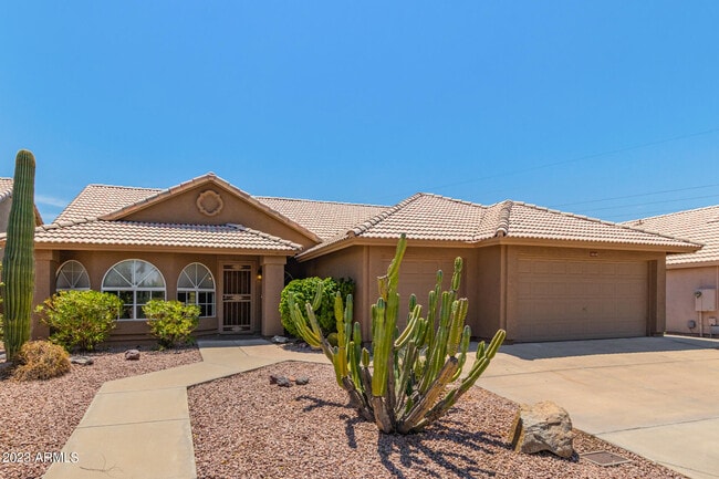 Building Photo - 4325 E Montgomery Rd