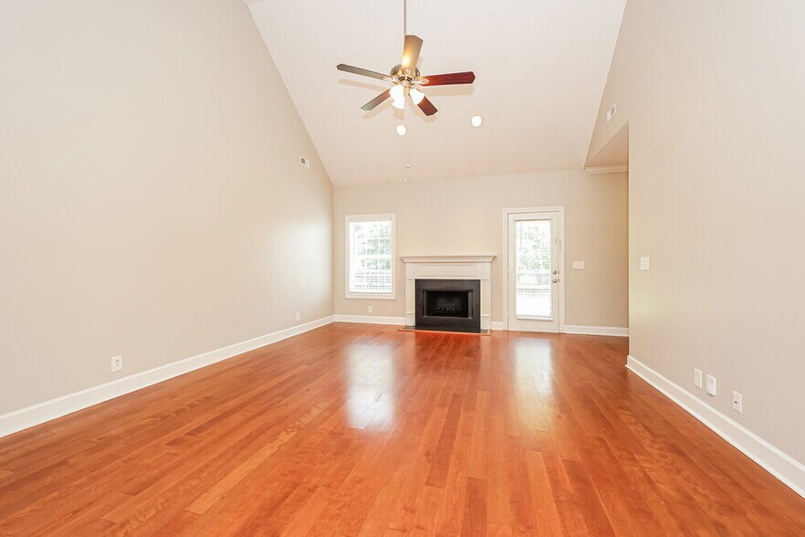 Building Photo - 1744 Potters Ct