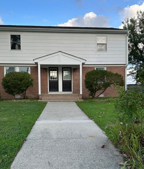 Building Front - 150 Calvert St
