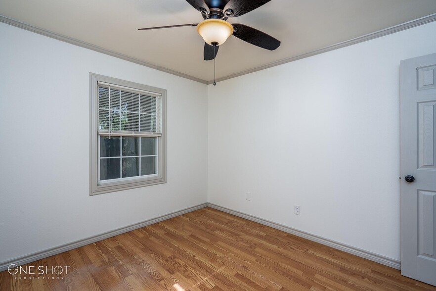 Building Photo - 2349 Highland Ave