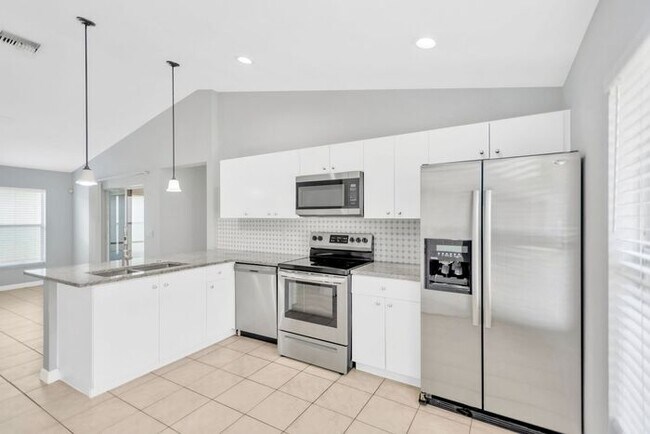 Building Photo - Beautiful 3/2 Home in Riverview, FL