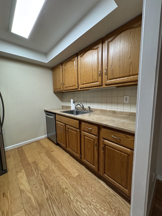 Kitchen - 510 N Lemon St