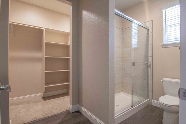 Building Photo - MOVE IN SPECIAL!!! $500 OFF FIRST MONTH'S ...