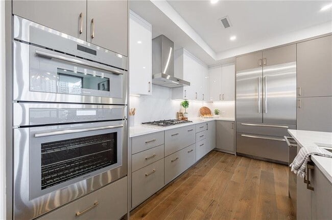 Building Photo - 2425 Peachtree Rd NE