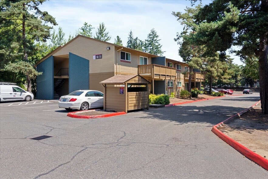 Building Photo - 3950 SW 102nd Ave