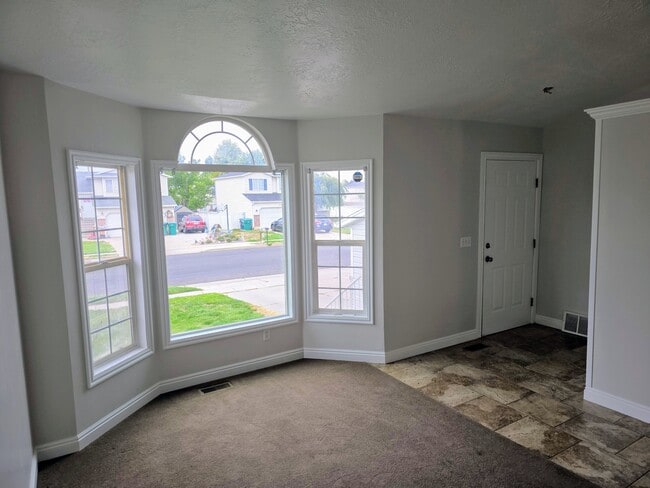 Building Photo - 1134 N 2525 W
