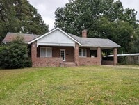 Building Photo - 604 Vance St NE
