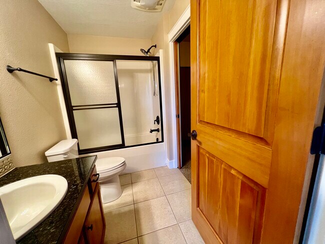 Building Photo - 2025 Mullan Rd