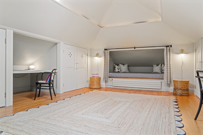 Building Photo - 175 Ruggles Ave