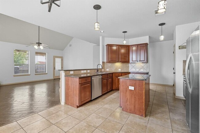 Building Photo - 2409 Pauma Valley Way