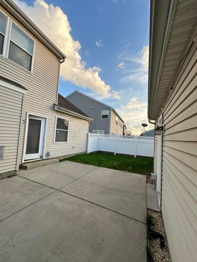 Building Photo - 4645 Grand Strand Dr