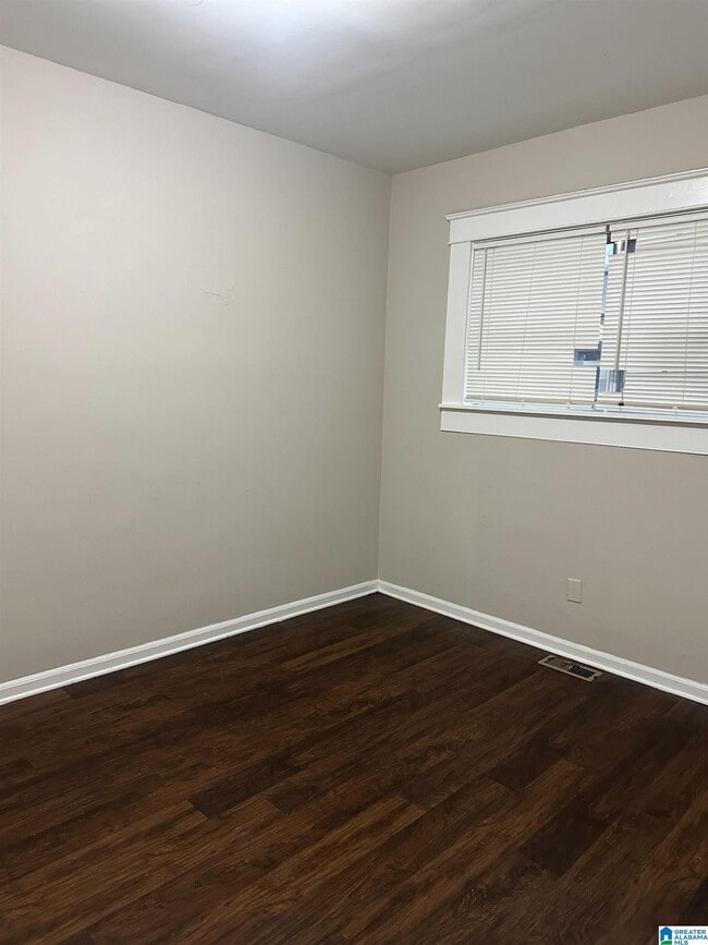 Building Photo - 1731 Exeter Ave