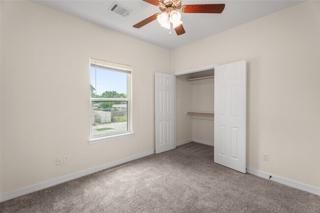 Building Photo - 2407 Ferguson Way
