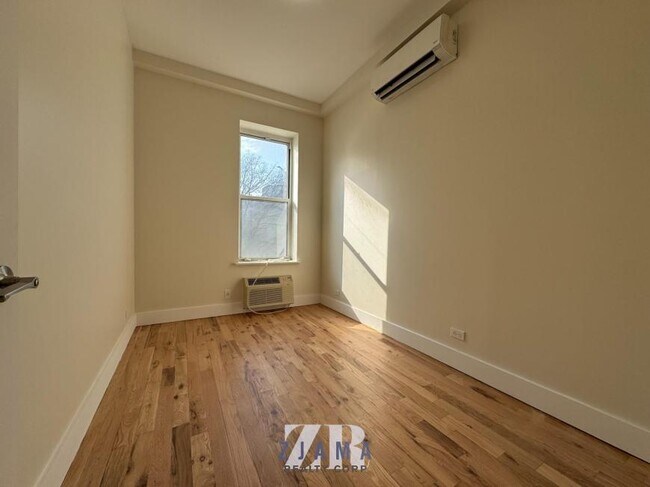 Building Photo - 2 bedroom in Brooklyn NY 11226