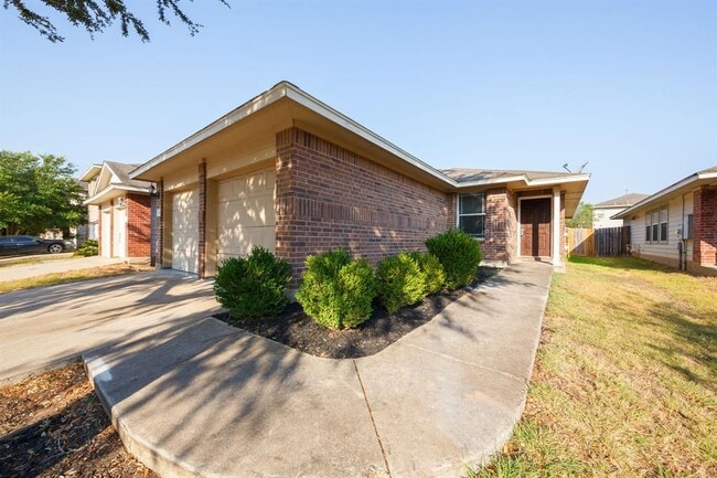Building Photo - 3300 Etheredge Dr