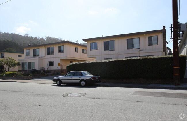 Building Photo - 1375 Adobe Dr