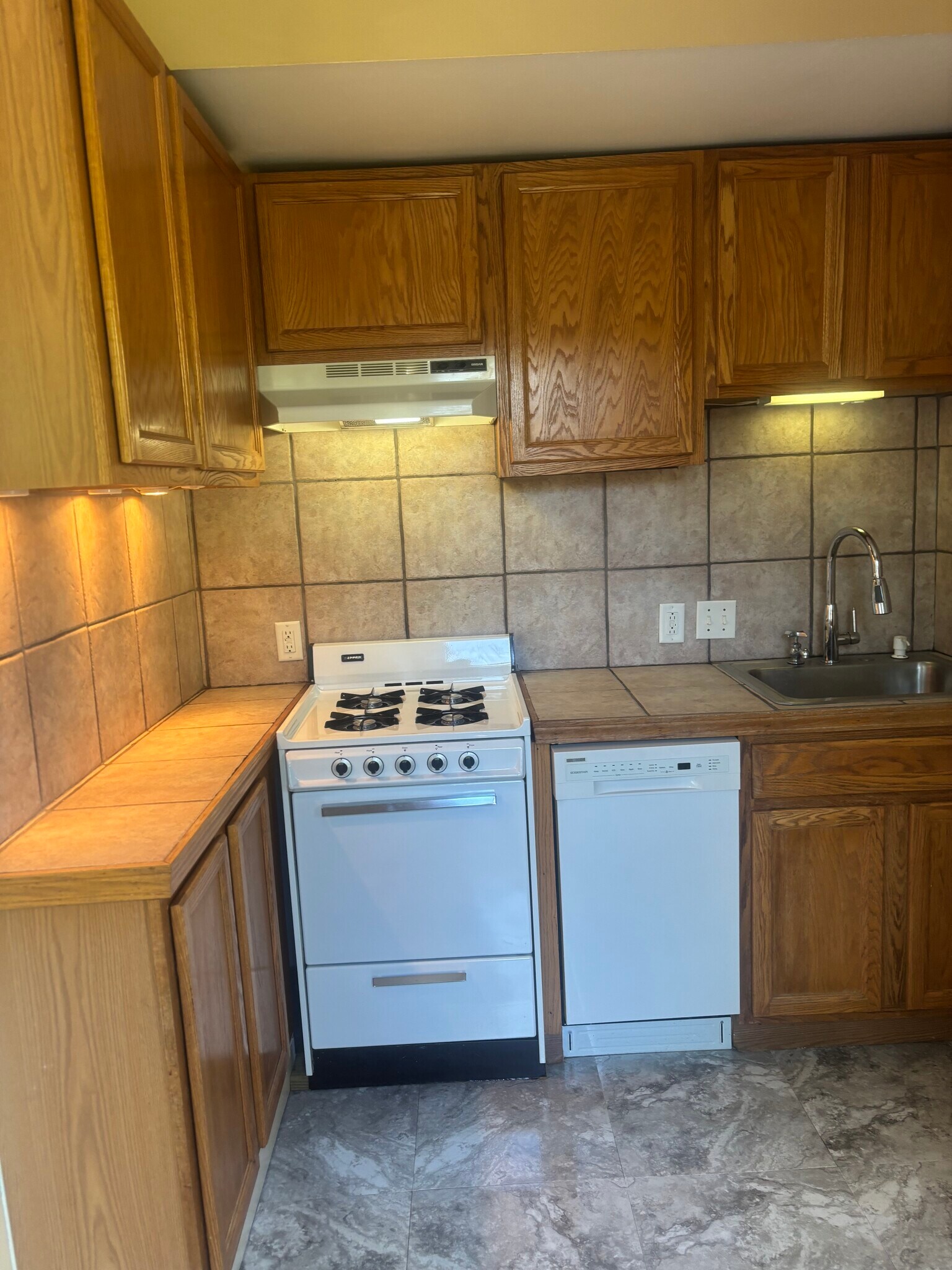 Kitchen - 242 12th Pl NE