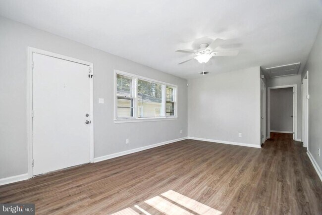 Building Photo - 26 Bayou Ave