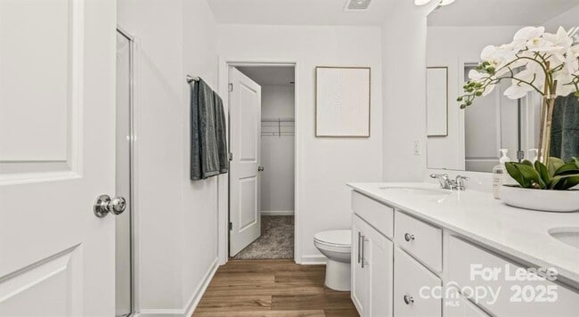 Building Photo - 10207 Guardian Dr