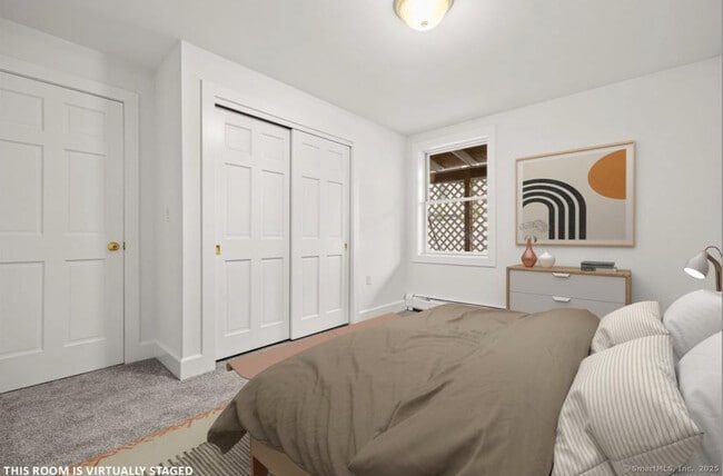 Building Photo - 412 Main St