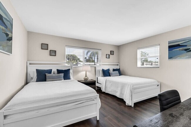 Building Photo - 3624 SW 22nd St