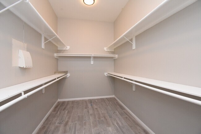 Building Photo - 23122 Beech Canyon Dr