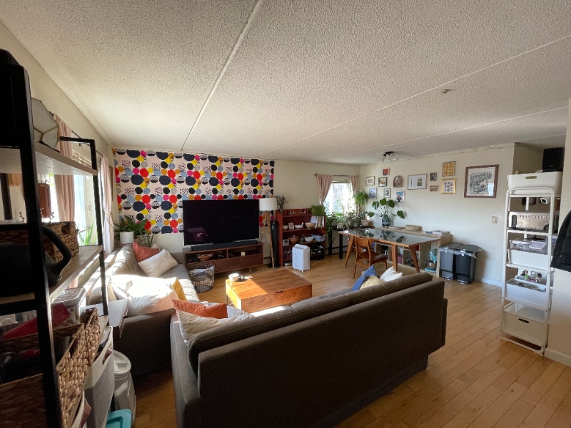 Building Photo - 122 Sycamore St