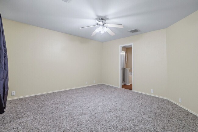 Building Photo - ***APPLICATION CURRENTLY UNDER REVIEW***Well-Maintained One-Story in Woodthorn Subdivision