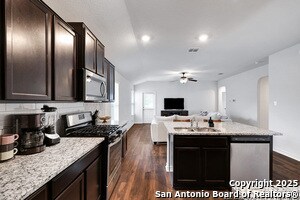 Building Photo - 14113 Minette Loop